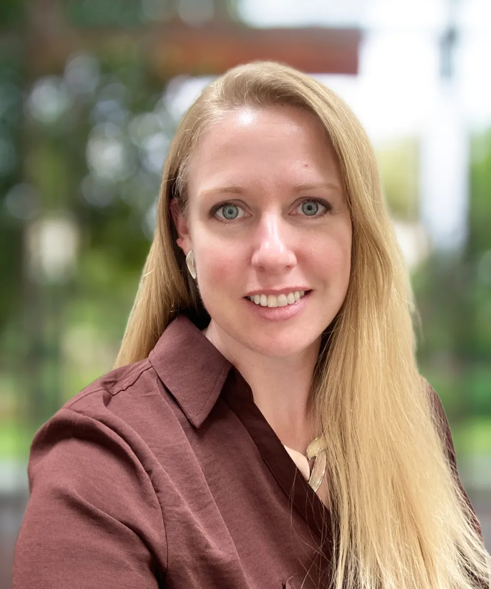 Lacy | Director of Marketing | Independent Plan Financial